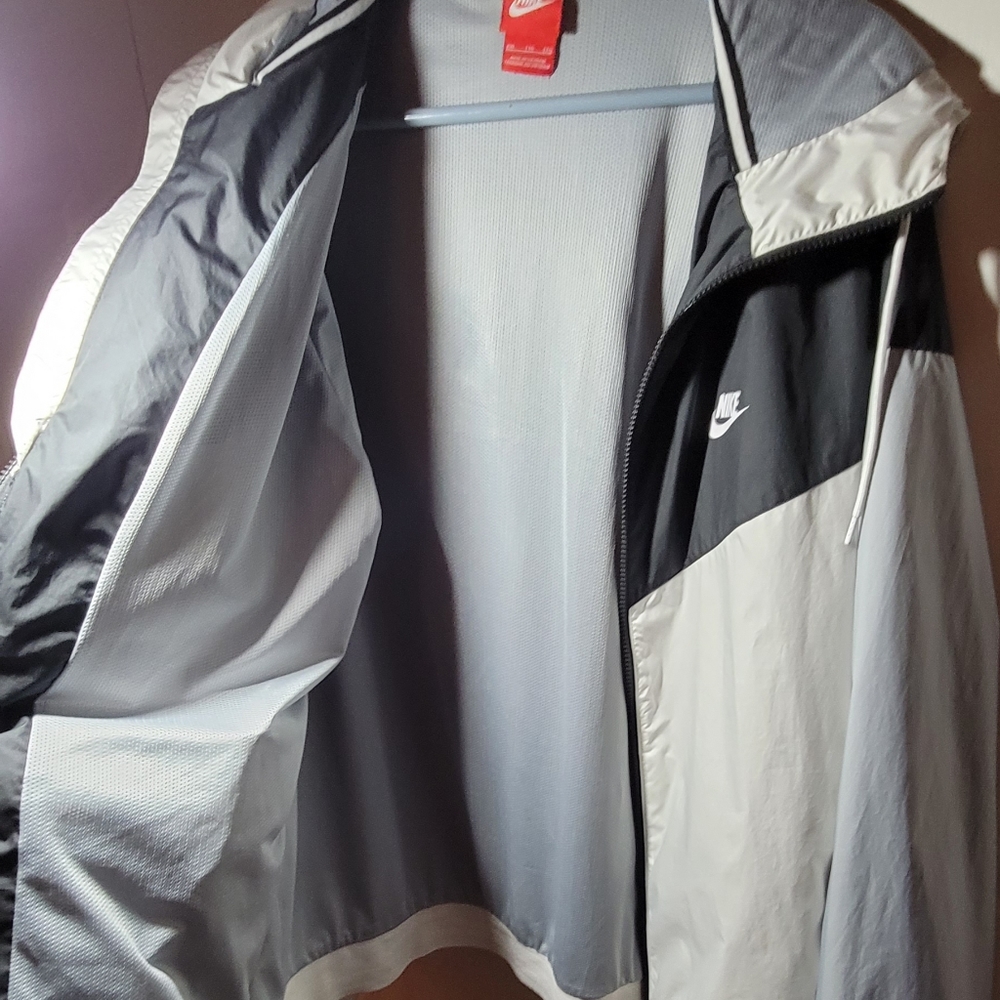 πβοΈ SOLD! Men's Nike Windbreaker - Picture 3 of 7